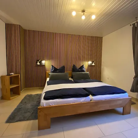 Gluecksburg-ruedeheck * Rude